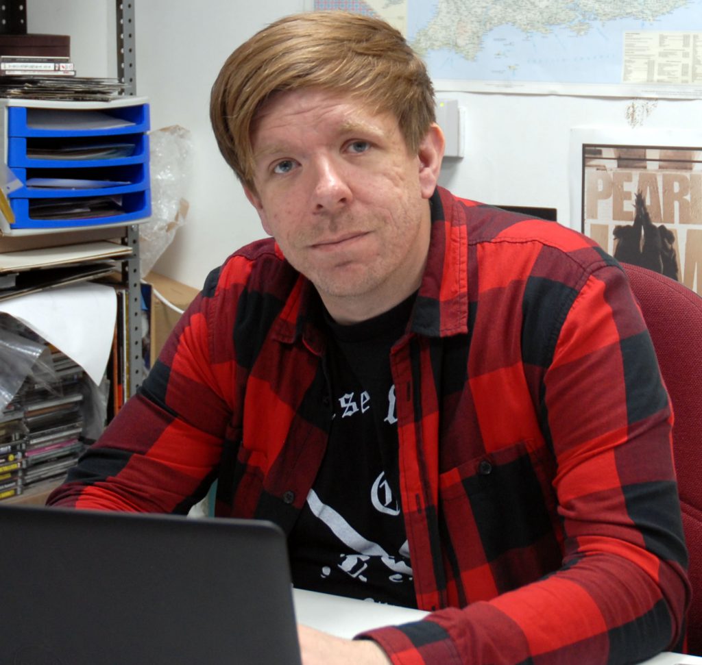 Sell Your Vinyl Records, CDs & Memorabilia Via Our East Kent/Ashford